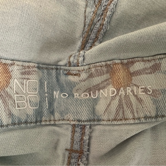No Boundaries Light Blue Floral Denim Overalls - Picture 2 of 5